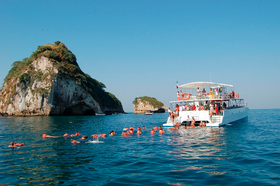 Islas Marietas en Catamarán de Bahía Alegre